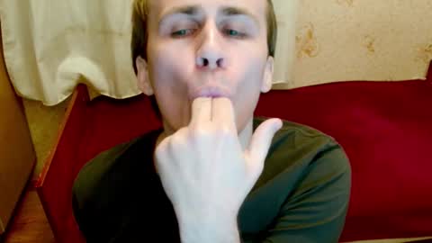 Snapshot of ready2serve_obey chatting on 02/08/25, 04:04 Jack online show from 02/08/25, 04:04