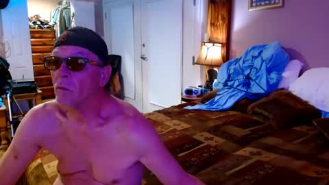 Snapshot of ready4aride2day chatting on 12/02/24, 02:53 ready4aride2day online show from 12/02/24, 02:53