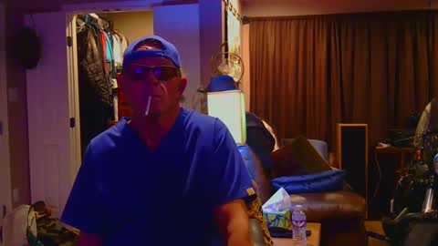 Snapshot of ready4aride2day chatting on 12/10/24, 09:33 ready4aride2day online show from 12/10/24, 09:33