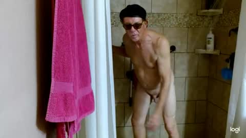 Snapshot of ready4aride2day chatting on 12/15/24, 10:28 ready4aride2day online show from 12/15/24, 10:28