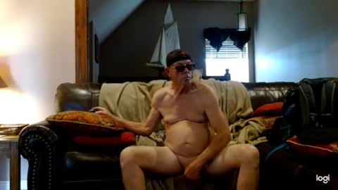 Snapshot of ready4aride2day chatting on 12/16/24, 02:38 ready4aride2day online show from 12/16/24, 02:38