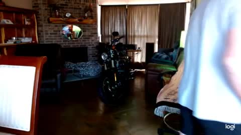 Snapshot of ready4aride2day chatting on 01/18/25, 06:53 ready4aride2day online show from 01/18/25, 06:53