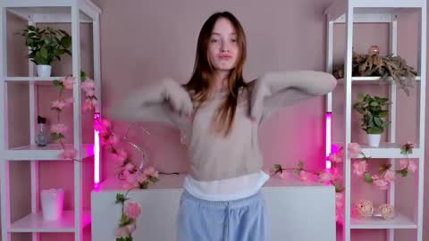 Sandy online show from 10/08/25, 03:15