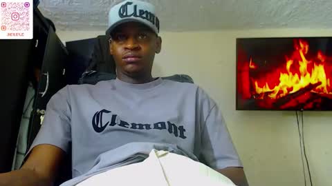 Snapshot of real1dk chatting on 10/02/25, 02:29 Sthith online show from 10/02/25, 02:29