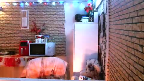 real_coupl3 online show from 01/18/26, 08:34