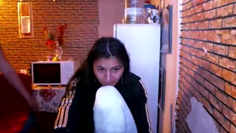 real_coupl3 online show from 04/29/26, 06:58