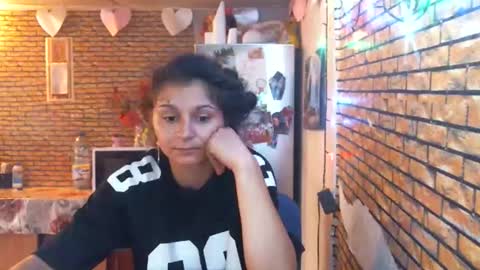 real_coupl3 online show from 05/22/26, 07:59