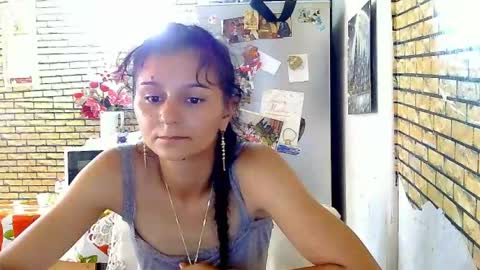 real_coupl3 online show from 07/19/26, 08:40