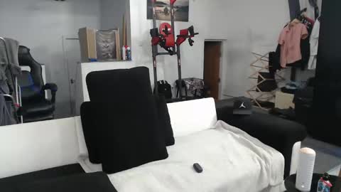 Ask me online show from 02/01/25, 01:12