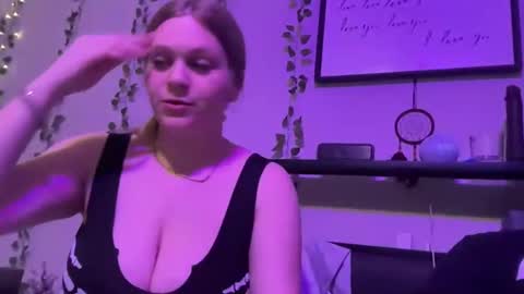 Preston  Stella online show from 01/09/25, 07:52