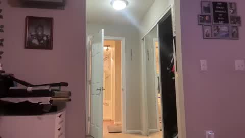 Preston  Stella online show from 02/05/25, 08:21