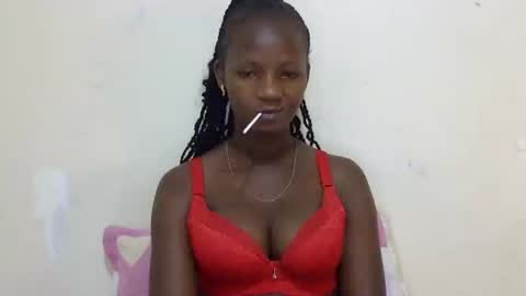 queen online show from 03/07/25, 05:06