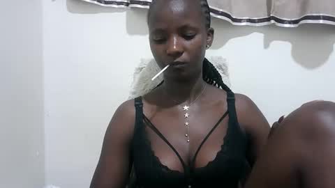 queen online show from 10/09/25, 04:49