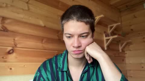 AliceEve online show from 09/14/25, 08:35