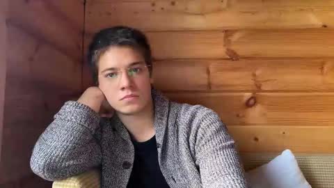 AliceEve online show from 10/12/25, 01:43