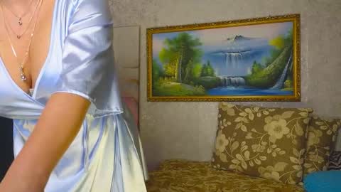 Snapshot of reasonforpassion_ chatting on 10/13/25, 04:56 Im a little sick. Ill be back soon. online show from 10/13/25, 04:56