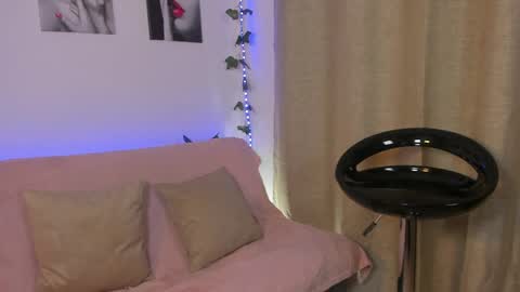 Rebeca Marchetti online show from 04/02/26, 08:39