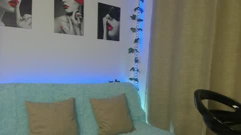 Rebeca Marchetti online show from 04/05/26, 07:33