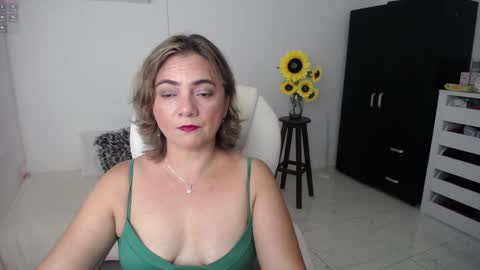 REBECA online show from 02/05/25, 10:12