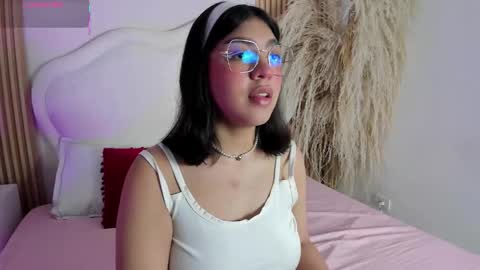 Snapshot of rebeca_taylor_ chatting on 03/03/26, 03:23 rebeca_taylor_ online show from 03/03/26, 03:23