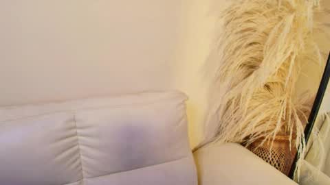 Rebeca Williams online show from 02/14/25, 02:18