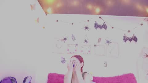 Snapshot of rebecah_1 chatting on 10/16/25, 12:39 Rebeca online show from 10/16/25, 12:39