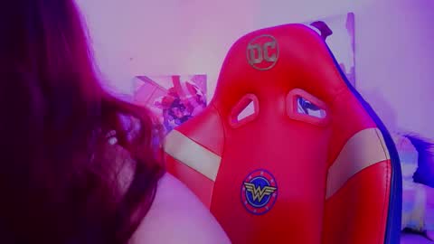 Rebeca  online show from 12/18/25, 08:26