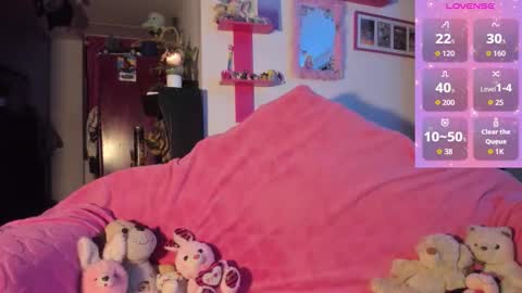 Snapshot of rebecahart chatting on 03/01/26, 05:53 Rebecca online show from 03/01/26, 05:53