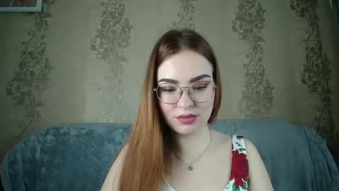 Snapshot of rebecca_ccaa chatting on 02/21/25, 10:17 Rebecca online show from 02/21/25, 10:17