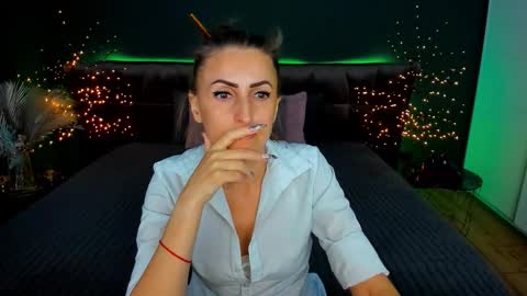 rebecca_diamonds online show from 09/20/25, 11:55