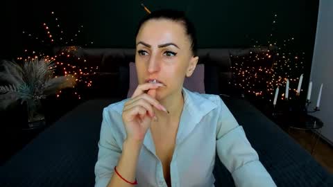 rebecca_diamonds online show from 02/22/26, 06:57