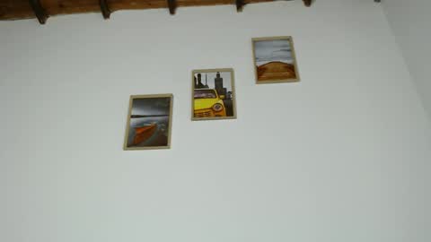 Becca Johnsoon online show from 03/08/25, 12:33