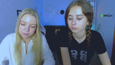 Snapshot of rebecca_smile_ chatting on 10/05/25, 12:25 rebecca_smile_ online show from 10/05/25, 12:25