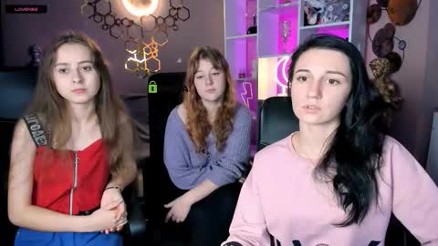 Snapshot of rebecca_smile_ chatting on 10/15/25, 07:03 rebecca_smile_ online show from 10/15/25, 07:03