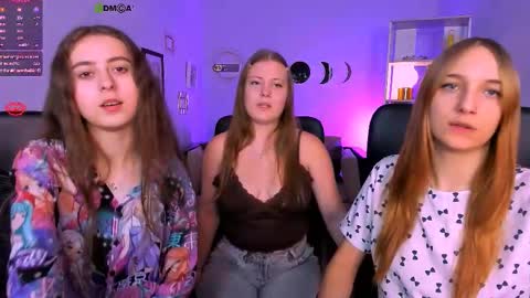 Snapshot of rebecca_smile_ chatting on 12/05/25, 01:20 rebecca_smile_ online show from 12/05/25, 01:20