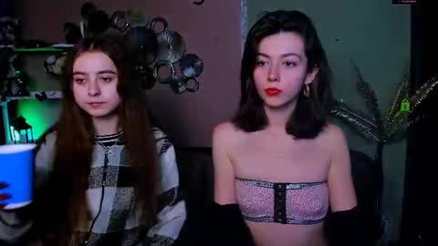 Snapshot of rebecca_smile_ chatting on 12/16/25, 01:16 rebecca_smile_ online show from 12/16/25, 01:16