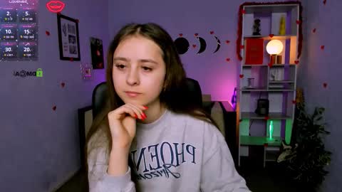 Snapshot of rebecca_smile_ chatting on 02/22/26, 10:14 rebecca_smile_ online show from 02/22/26, 10:14