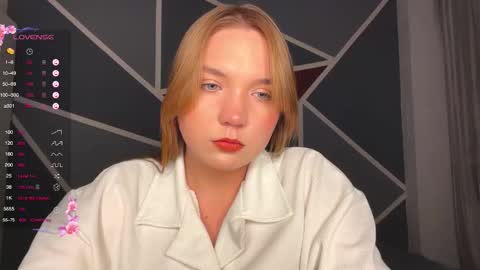 Rebecca online show from 01/12/26, 04:56