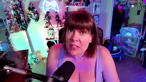 Snapshot of rebeccalovexxx chatting on 02/11/26, 10:59 Rebecca Love online show from 02/11/26, 10:59