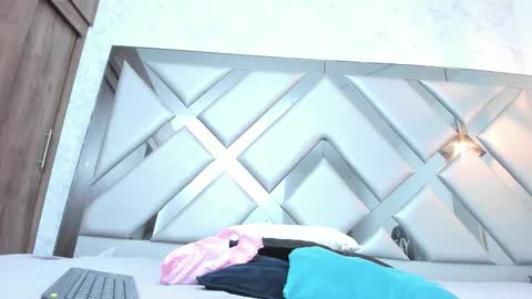 rebeccamitchell_ online show from 02/22/26, 01:42