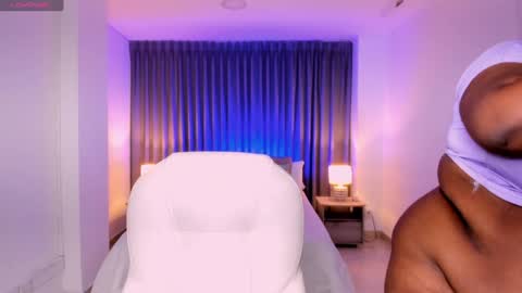 Snapshot of rebeka_spencer chatting on 01/17/25, 03:23 rebeka online show from 01/17/25, 03:23