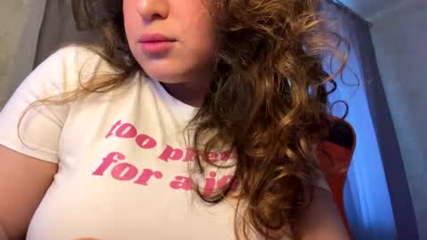 Snapshot of rebekkalucky chatting on 09/29/25, 02:44 rebekkalucky online show from 09/29/25, 02:44