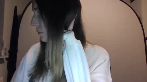 Snapshot of rebornrao chatting on 11/02/25, 11:18 Keely KeKe Kiwi online show from 11/02/25, 11:18