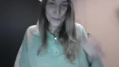 Snapshot of rebornrao chatting on 11/12/25, 02:23 Keely KeKe Kiwi online show from 11/12/25, 02:23