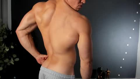 Snapshot of recce_taylor4 chatting on 02/22/25, 01:44 twitter REECET26 instagram RECCETAYLOR online show from 02/22/25, 01:44