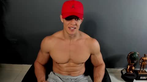 Snapshot of recce_taylor4 chatting on 03/12/25, 12:42 twitter REECET26 instagram RECCETAYLOR online show from 03/12/25, 12:42