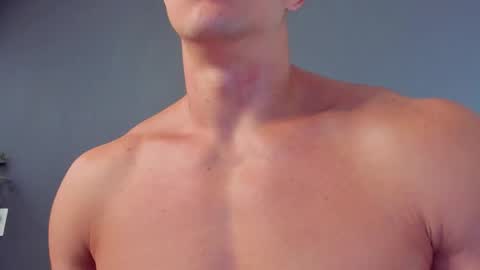 Snapshot of recce_taylor4 chatting on 09/18/25, 02:19 twitter REECET26 instagram RECCETAYLOR online show from 09/18/25, 02:19