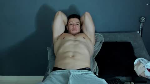 Snapshot of recce_taylor4 chatting on 10/28/25, 12:25 twitter REECET26 instagram RECCETAYLOR online show from 10/28/25, 12:25