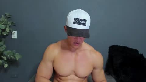 Snapshot of recce_taylor4 chatting on 01/05/26, 05:27 twitter REECET26 instagram RECCETAYLOR online show from 01/05/26, 05:27