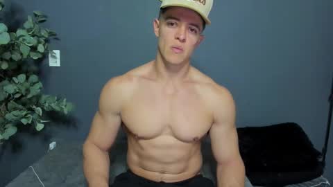 Snapshot of recce_taylor4 chatting on 02/14/26, 12:07 twitter REECET26 instagram RECCETAYLOR online show from 02/14/26, 12:07